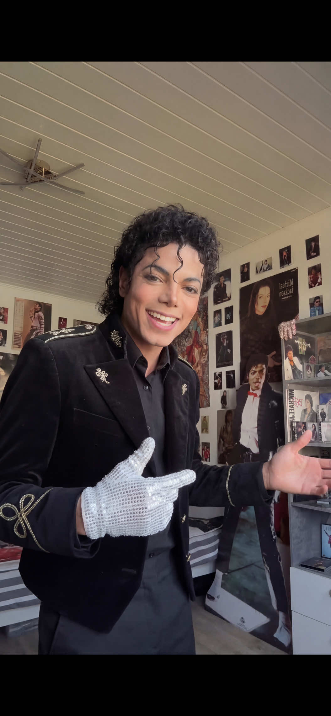 Michael Jackson🕴️Beat It🎤 Dancing 🎩
