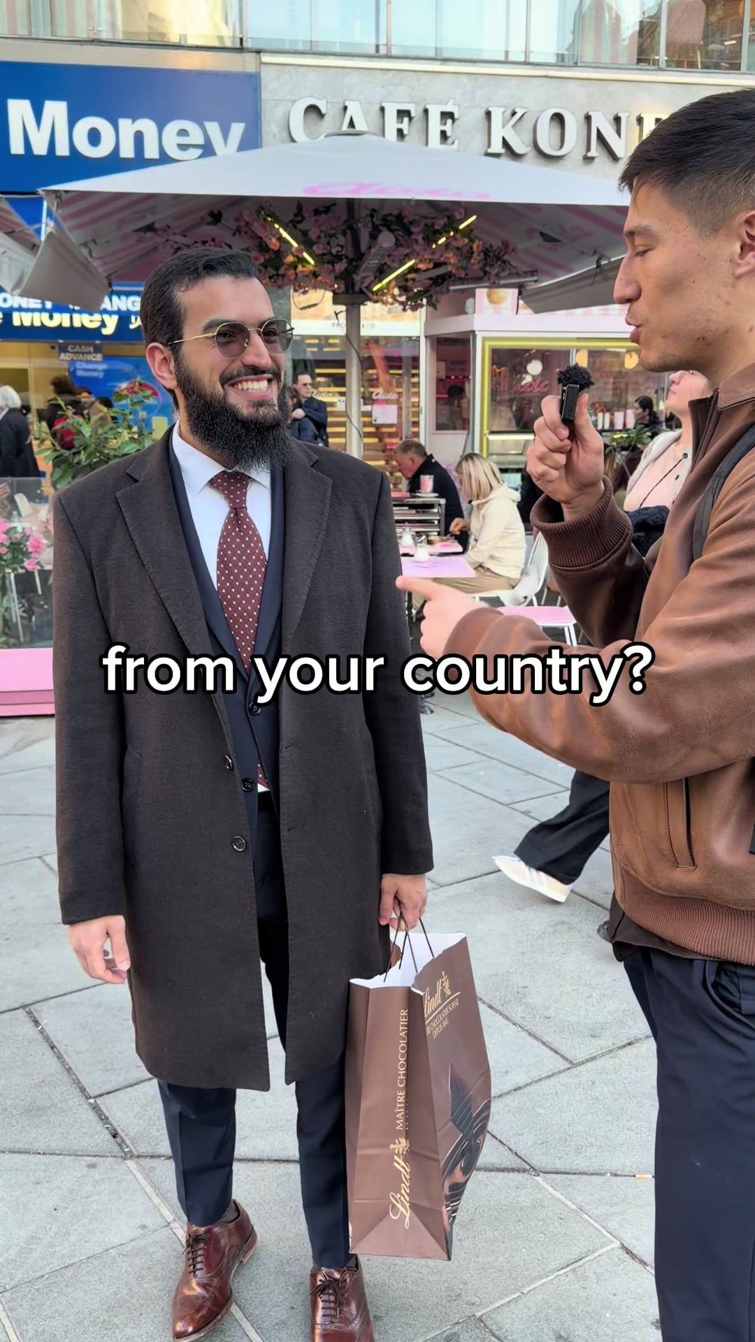 Did you guess the country? 💭 . #arabic #vienna #wien #japan #saudi 